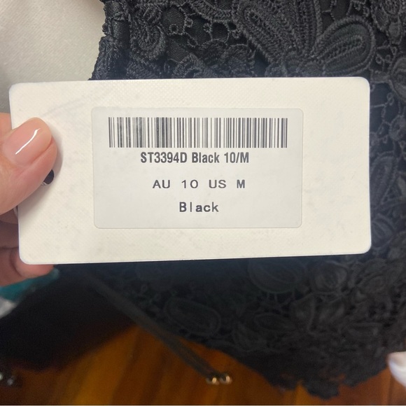 Saints + Secrets Lace Cocktail Mini Dress Size M Black Plunging V-neck Party Fun - Picture 7 of 9